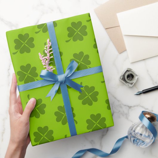Kleeblatt, Lucky Clover Pattern, St. Patrick Geschenkpapier (Schenken)
