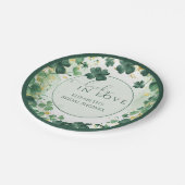 Kleeblatt Lucky in der Liebe Brautparty Pappteller (Schrägansicht)