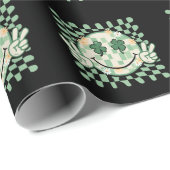 Kleeblatt Smile Face Funny St Patrick's Day Geschenkpapier (Rolleneckpunkt)