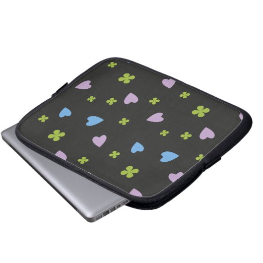 Kleeblatt- und Herzmuster Laptopschutzhülle (Vorne Knopf)