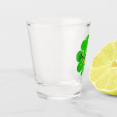 Kleeblatt und Lucky Kleeblatt mit Monogramm / iris Schnapsglas (Links)