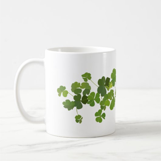 Kleeblattblumenstrauß, St Patrick Tag Kaffeetasse (Links)
