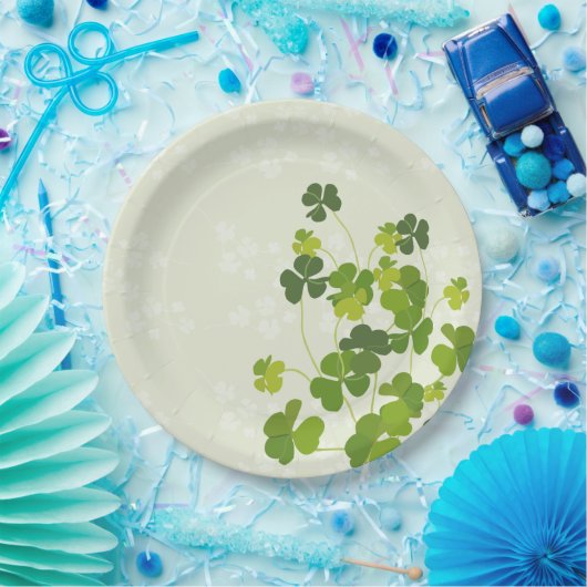 Kleeblattblumenstrauß, St Patrick Tag Pappteller (Party)