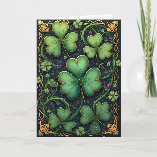 Kleeblätter am Celtic Frame St. Patrick's Day Feiertagskarte (Vorderseite)