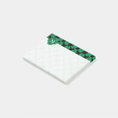 Kleeblätter auf schwarzer mit Monogramm Initiale Post-it Klebezettel (angewinkelt)