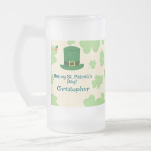 Kleeblätter, Leprechauns und goldene Tasse gefrost