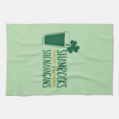 Kleeblätter & Schabernack: St. Patrick's Day Desig Geschirrtuch (Horizontal)