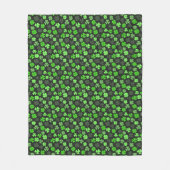 KLEEBLÄTTER ST. PATRICK-MUSTER FLEECEDECKE (Vorderseite)