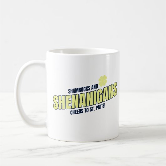 Kleeblätter und Schabernack zum St. Patrick's Day Kaffeetasse (Links)