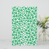 Kleeblätter zum St. Patrick's Day Briefpapier (Stehend Vorderseite)