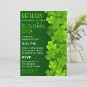 Kleeblatts Green St. Patrick's Day Einladung (Stehend Vorderseite)