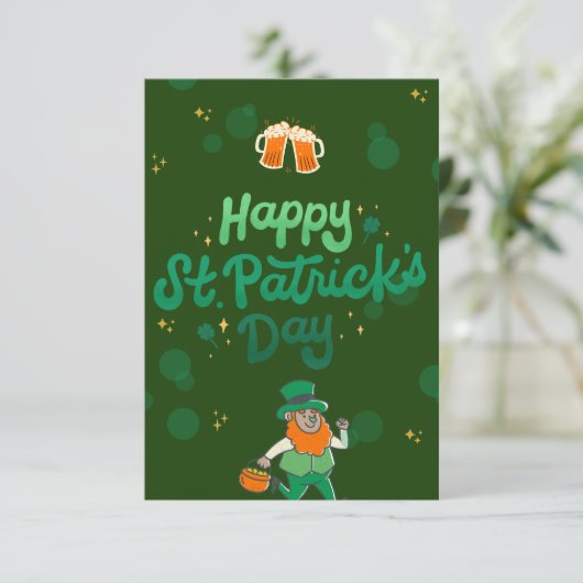 "Kleeblatts & Shenanigans: Ein St. Patrick's Day RSVP Karte (Stehend Vorderseite)