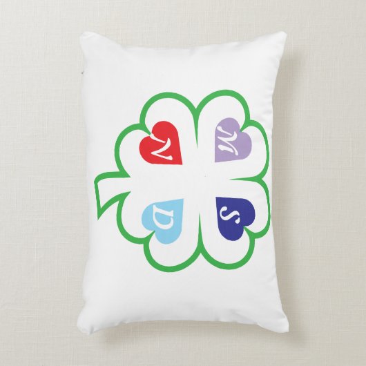 Kleider mit Herzen Dekokissen (Vorderseite(Vertikal))