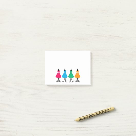 Kleider Post-it Klebezettel (Auf Schreibtisch)