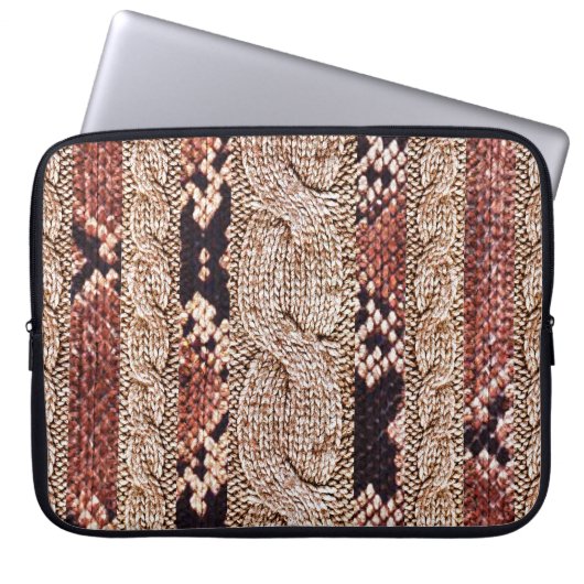 Kleiderstruktur, geometrisches Schlangenmuster. Laptopschutzhülle (Vorderseite)