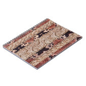 Kleiderstruktur, geometrisches Schlangenmuster. Notizblock (Linke Seite)