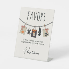 Kleidung Linie Rosa Halloween Baby Duschfavoriten Sockelschild