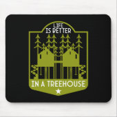 Kleidung und Dekoration von Baumhäusern Mousepad (Vorne)