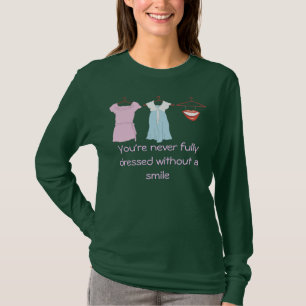 Kleidung, werden Sie nie völlig ohne… gekleidet T-Shirt