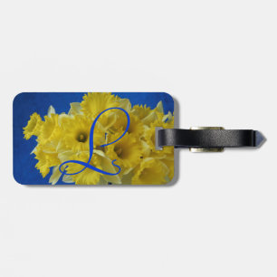 Kleidungsstücke auf blau gepäckanhänger