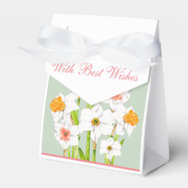 Kleidungsstücke auf einem Gefälligkeitskasten Geschenkschachtel