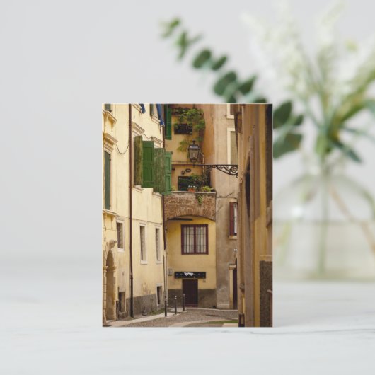 Klein, Side Street in Verona Postkarte (Stehend Vorderseite)