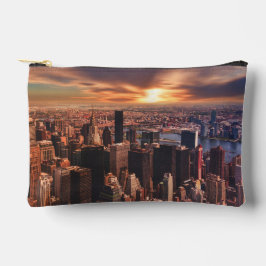 Kleine Accessoire-Tasche mit Stadt-Silhouette-Moti Zubehörtasche