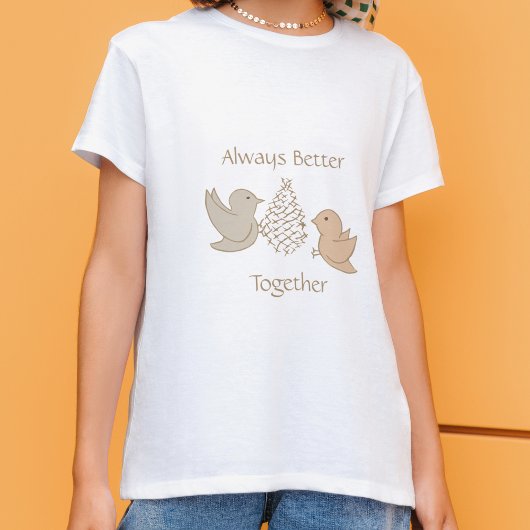 Kleine Beige Birdies bei Feeder - besser zusammen. T-Shirt