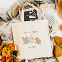 Kleine Beige Birdies bei Feeder - besser zusammen.