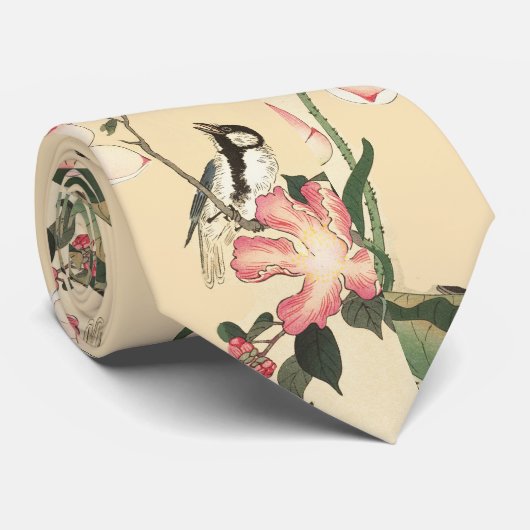 KLEINE BIRD MIT ROSEN UND LOTUS-BLUME KRAWATTE (Gerollt)