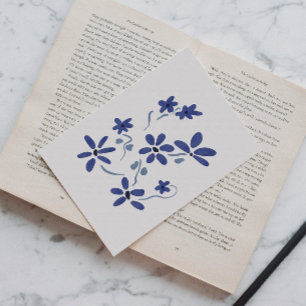 Kleine blaue romantische Blume Postkarte