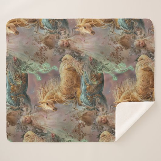 Kleine Blonde Girl in Pastellrosa Kleid mit Pferd Sherpadecke (Vorderseite (Horizontal))