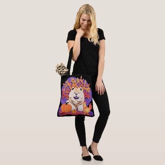 KLEINE BOO Creme Chow Tasche (Am Model)