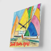 Kleine bunte Segelboote auf Strand-Uhr Quadratische Wanduhr (Winkel)