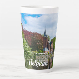 Kleine Burg am See in Brügge, Belgien Milchtasse