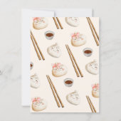 Kleine Dumpling Dim Sum Girl Babydusche Einladung (Rückseite)