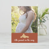 Kleine Erdnuss auf dem Weg Babydusche Einladung (Stehend Vorderseite)