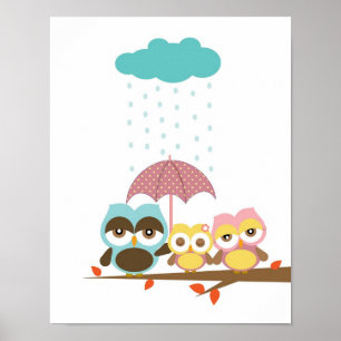 Kleine Eule-Mädchen mit Mama Papa unter Schirm Poster