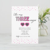 Kleine Frau Drohenager 3. Geburtstagseinladung Einladung (Stehend Vorderseite)