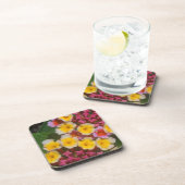 Kleine, gelbe tropische Blume mit rosafarbenen Bud Untersetzer (Rechte Seite)