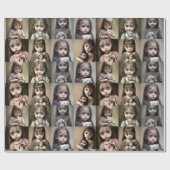 Kleine Girl mit Big Eyes und Creepy Doll Geschenkpapier (Flach)