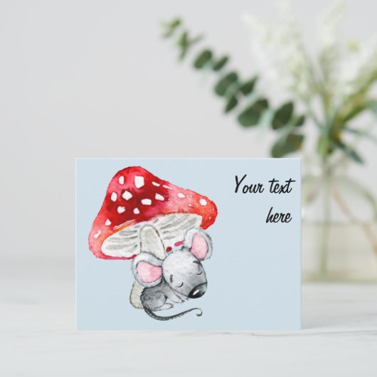 Kleine graue Schlafmaus unter rotem Pilz Postkarte (Stehend Vorderseite)