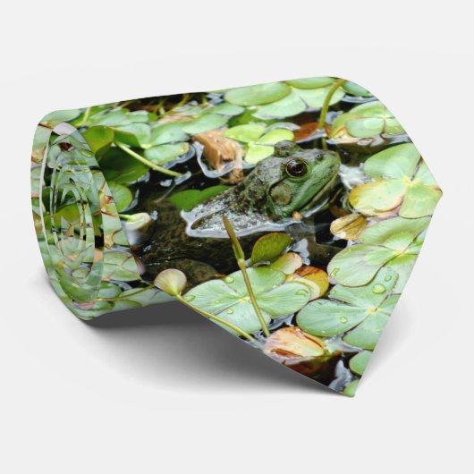 Kleine grüner Frosch-Krawatte Krawatte (Gerollt)
