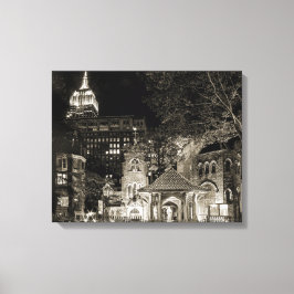 KLEINE KIRCHE GROSSE STADT Gestrickte Leinwand Pri