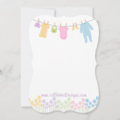 Kleine Kleidung Baby Sprinkle Einladung (Rückseite)
