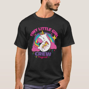 Kleine kleine Mädchen aus dem Unicorn Magical Yu T-Shirt