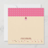 Kleine Kuchen auf einem Stand (Rosa/Creme) Einladung (Rückseite)