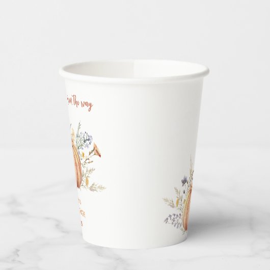 Kleine Kürbisbrunnendusche Pappbecher (Links)