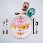 Kleine Kürbispink-Mädchen-Dusche Pappteller<br><div class="desc">Kleines Kürbismädchen Babydusche rosa Kürbis Fall Blätter Sonnenblumen Baby Duschpapier Teller.</div>