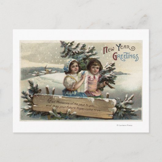 Kleine Mädchen, die ein Geschenk und einen Baum ha Postkarte (Vorderseite)